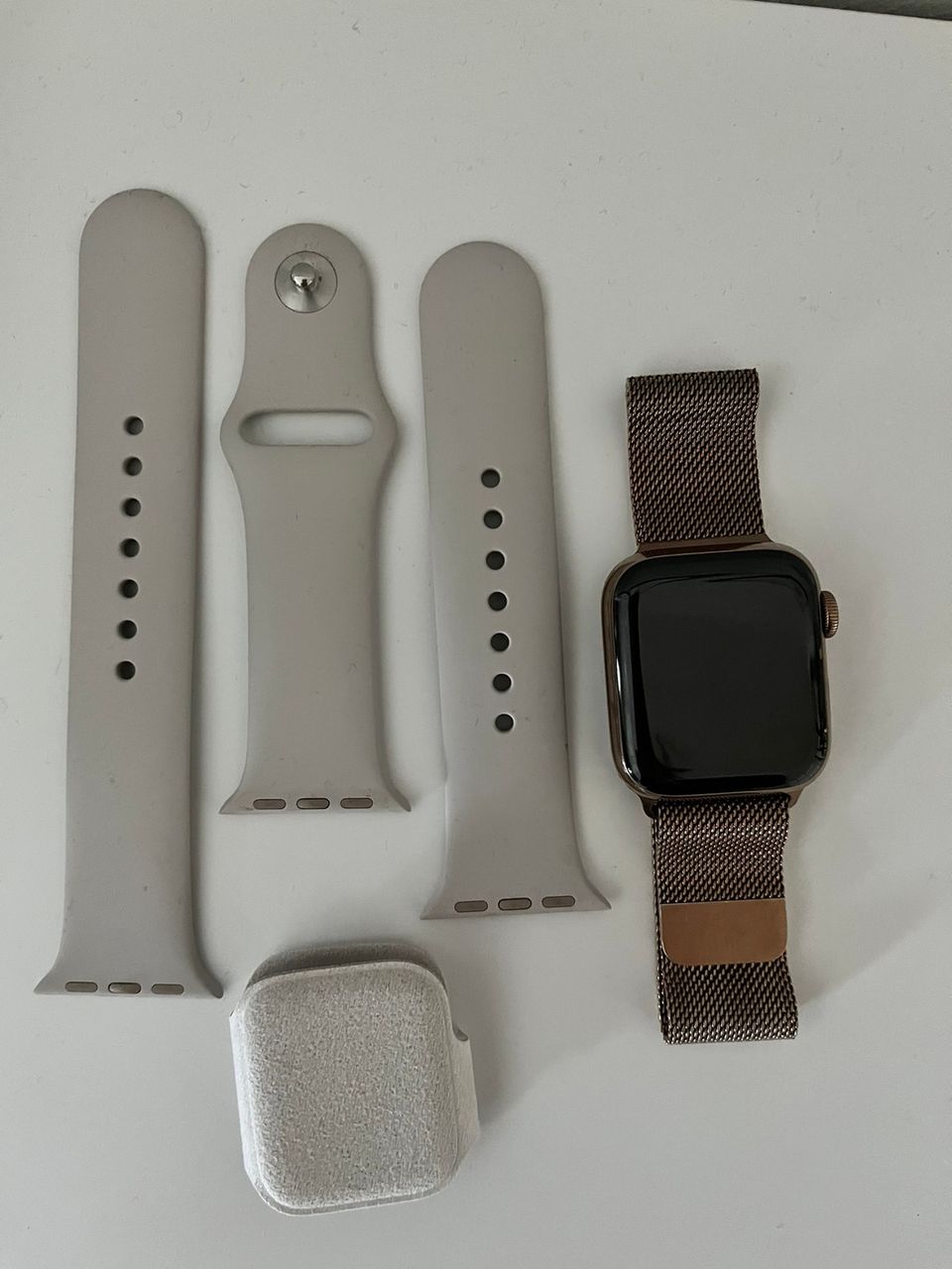 Apple Watch S5, 40mm Stainless steel