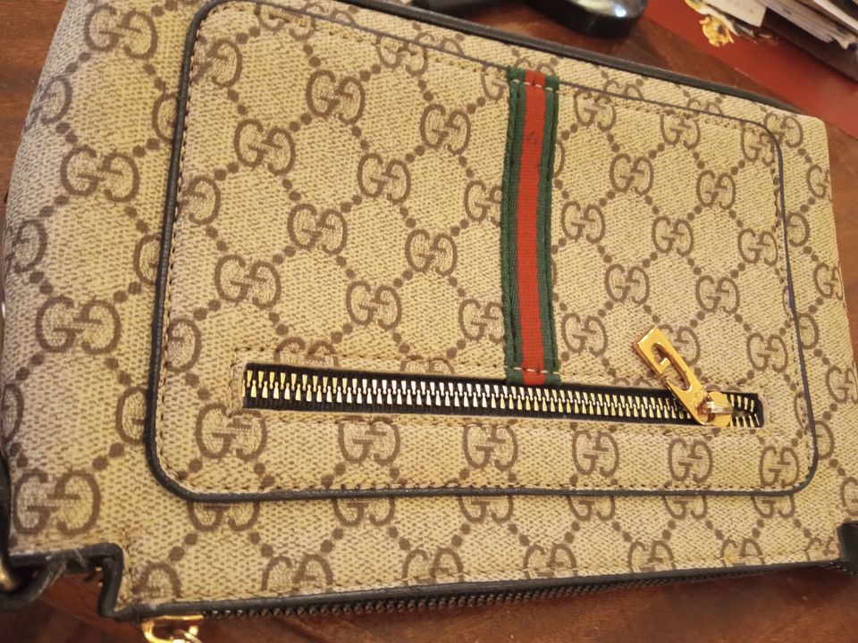 Gucci laukku