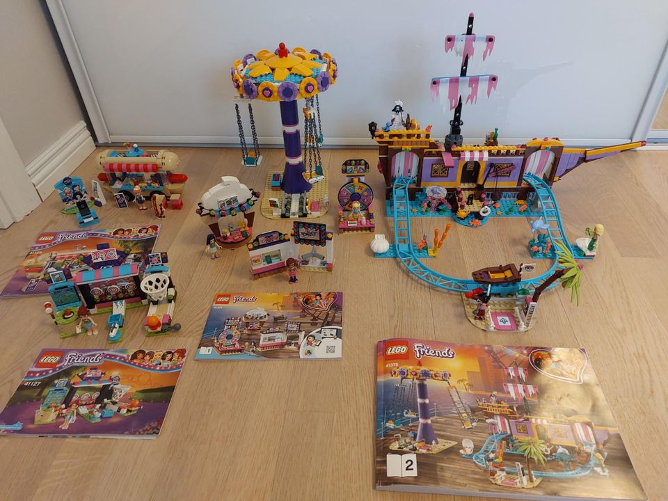 Lego Friends huvipuistoaiheisia settejä (41375, 41127 ja 41129)