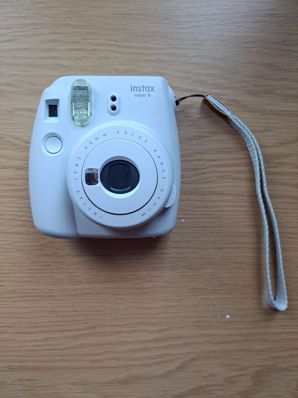 Vuokrataan polaroidkamera Instax mini 9