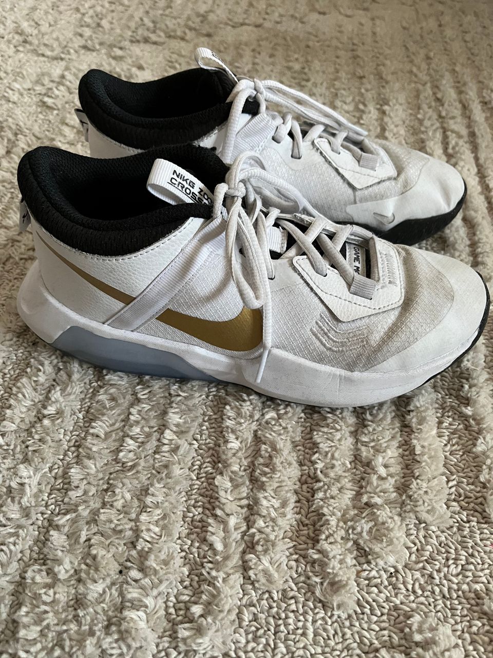 Nike Air Zoom Crossover Gs koripallokengät, koko 38