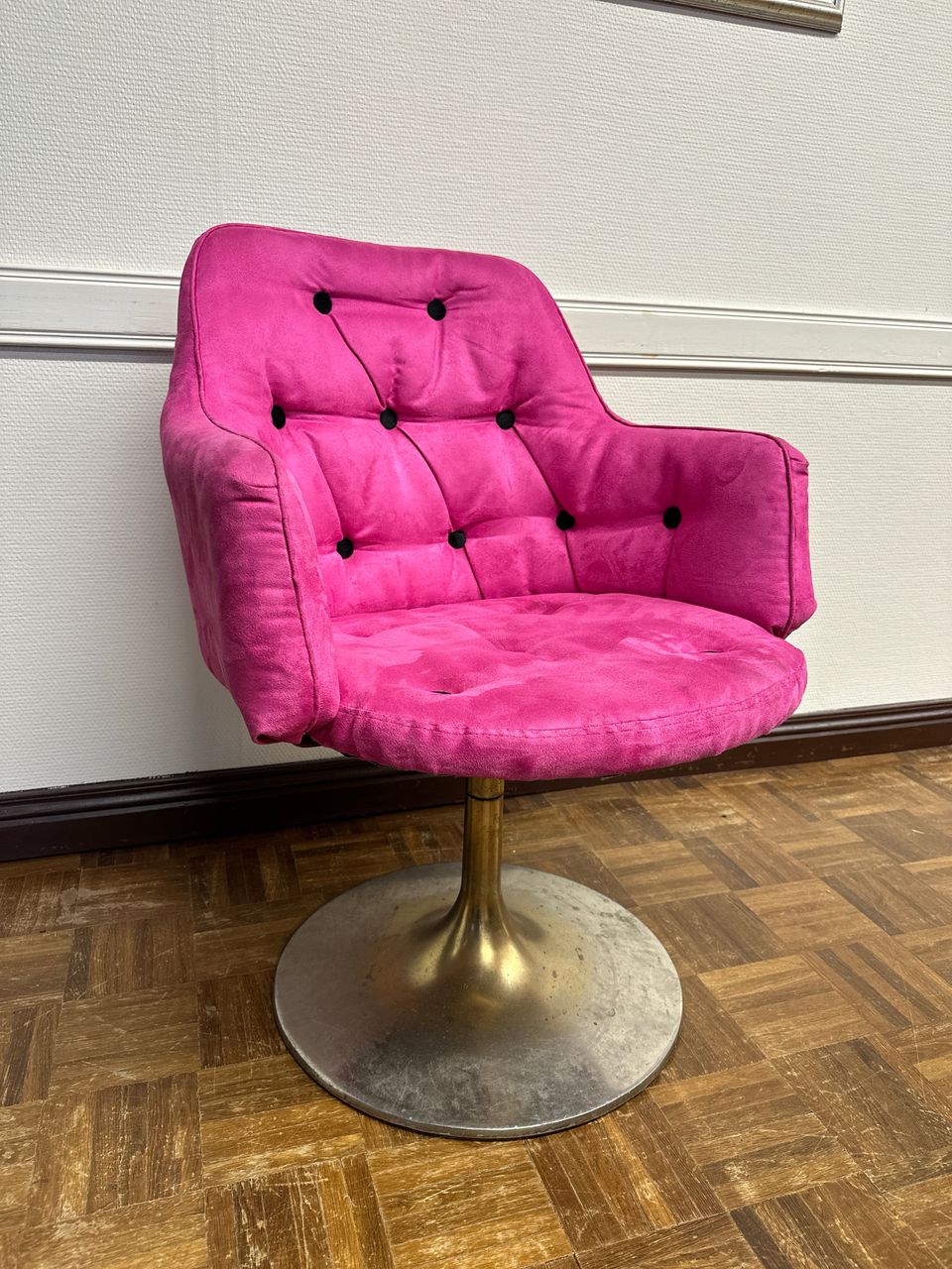 Pinkki tuoli antiikki ( verhoiltu uudelleen )