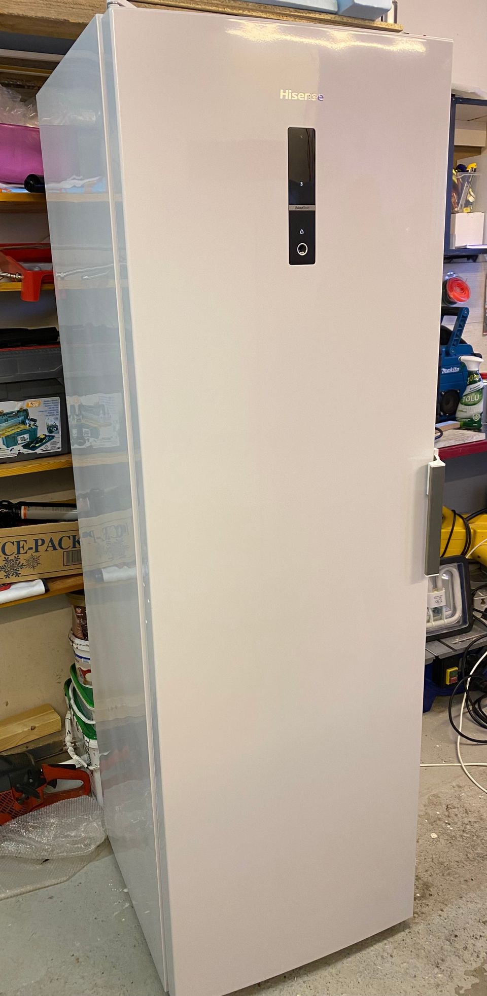 Hisense -jääkaappi
