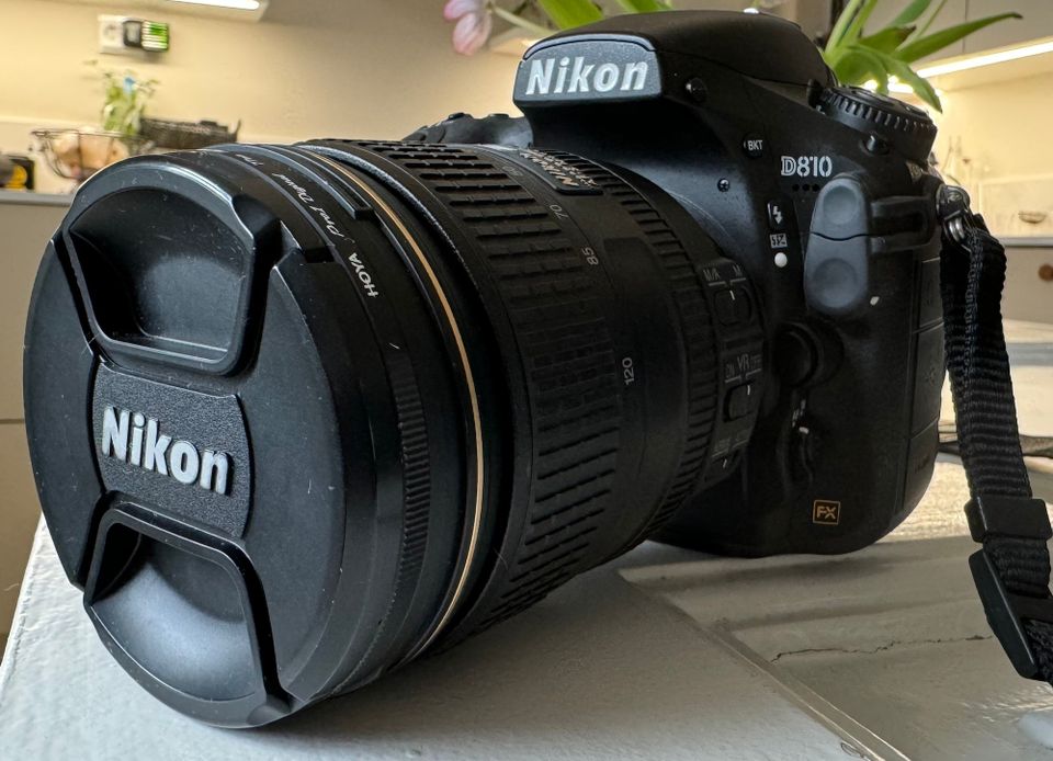 Nikon D810 -järjestelmäkamera + Nikkor AF-S 24-120mm f/4G VR -objektiivi