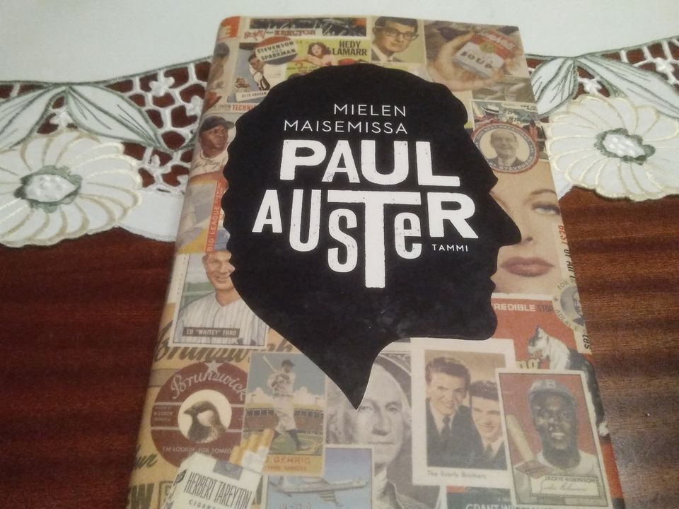 Paul Auster: Mielen maisemissa.