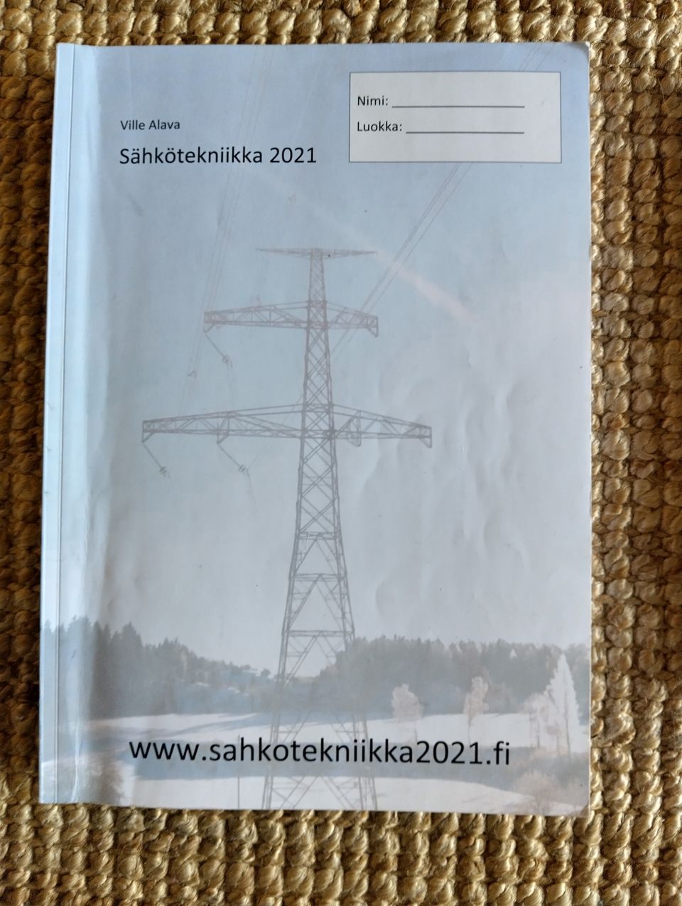 Sähkötekniikan 2021 kirja