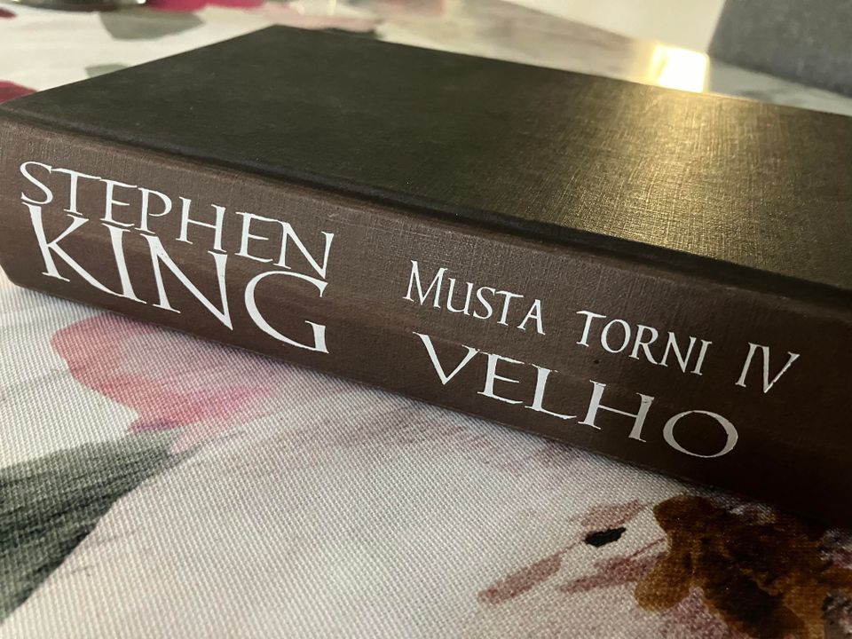 Stephen King : Musta torni IV - Velho