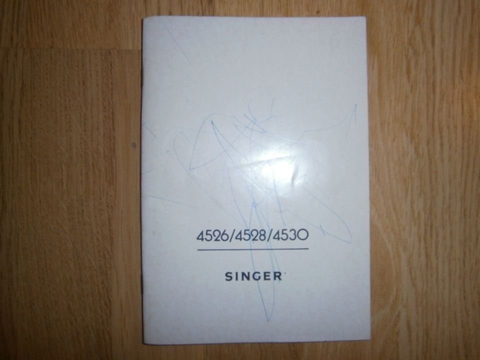 Ompelukone ohjekirja Singer 4526 4528 4530