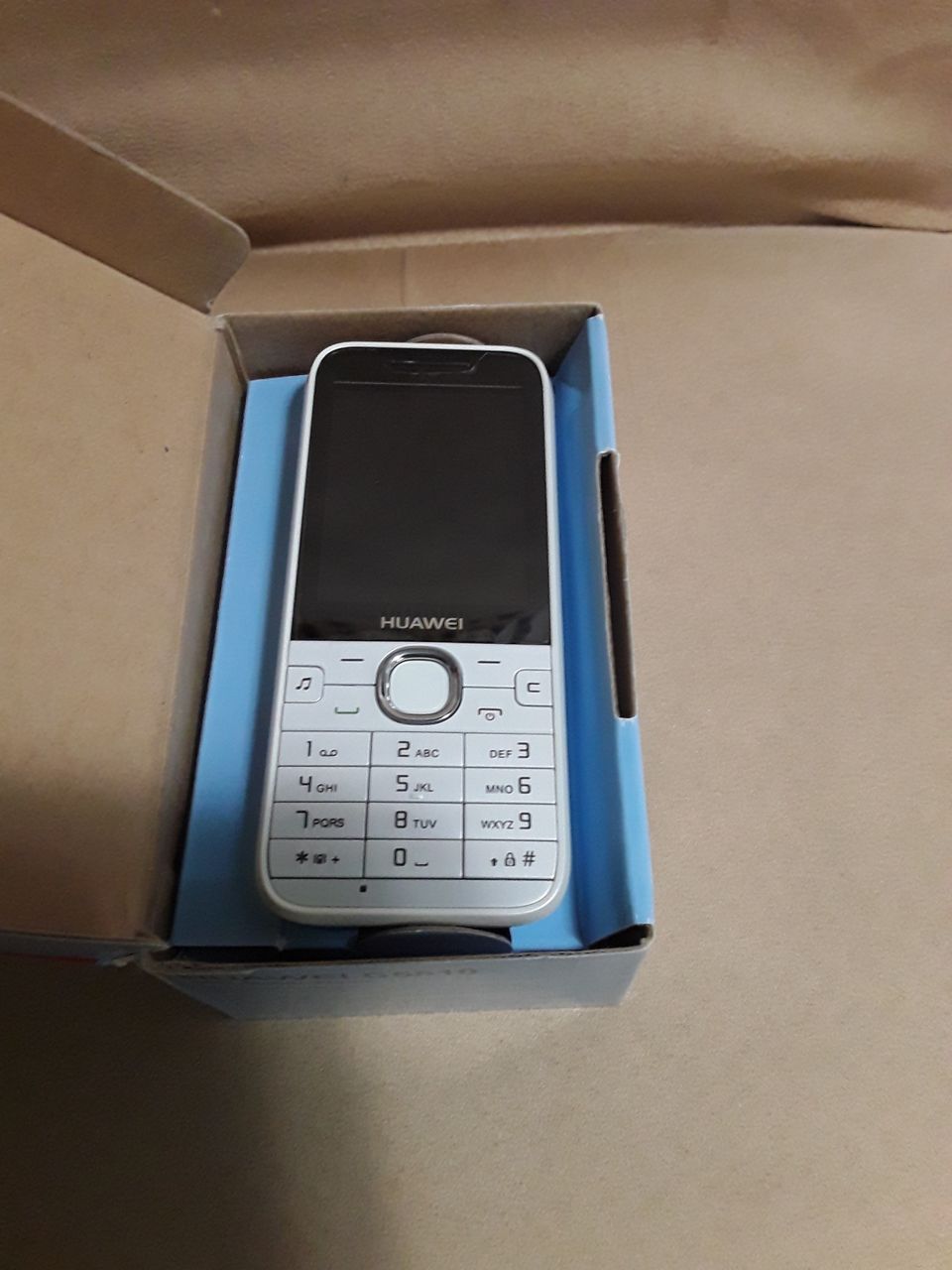 Puhelin Huawei G 5510