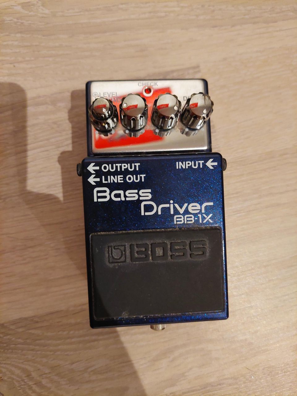 Boss Bass Driver BB-1X
    
51