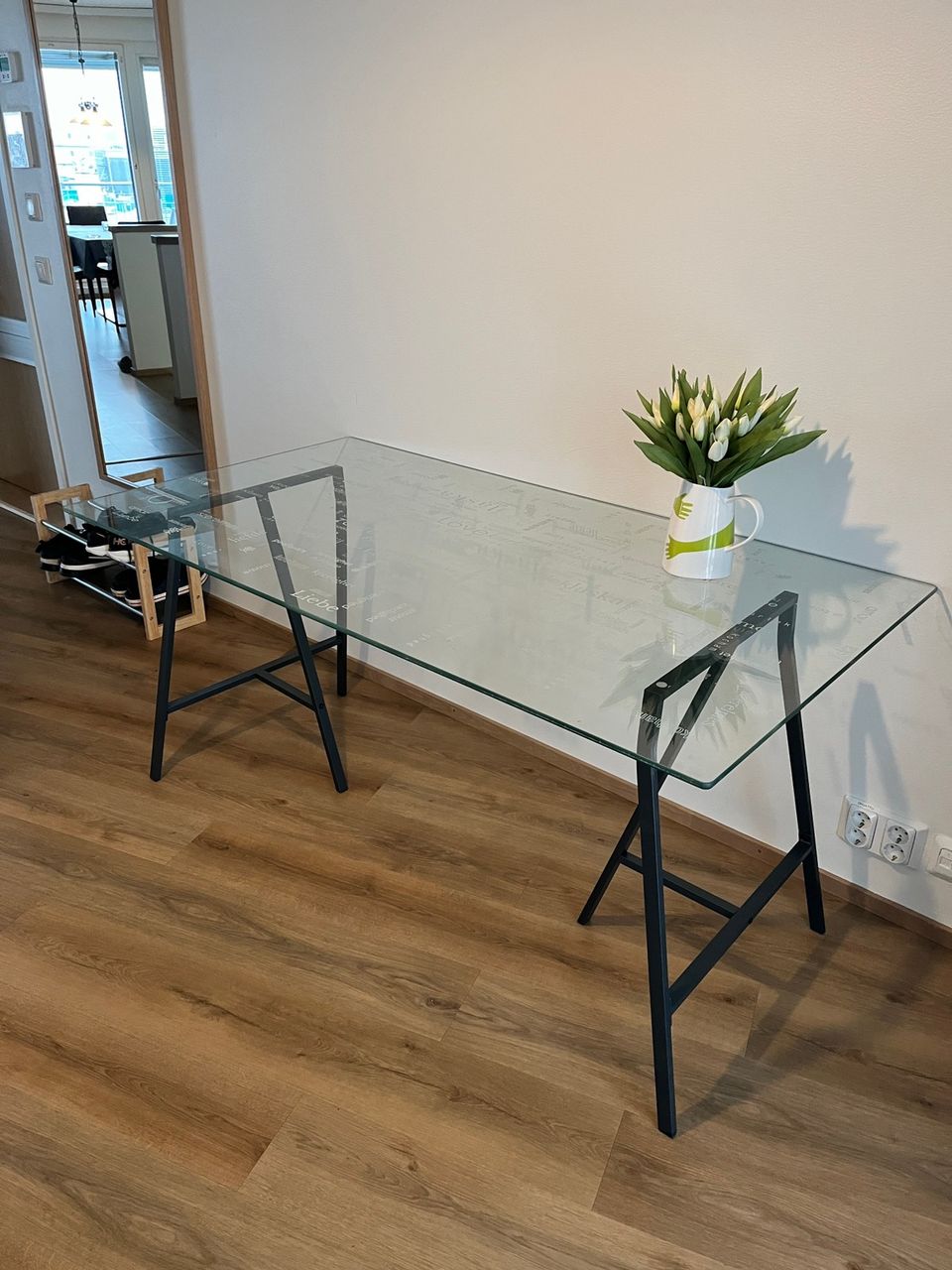 Ikea Love- lasipöytä