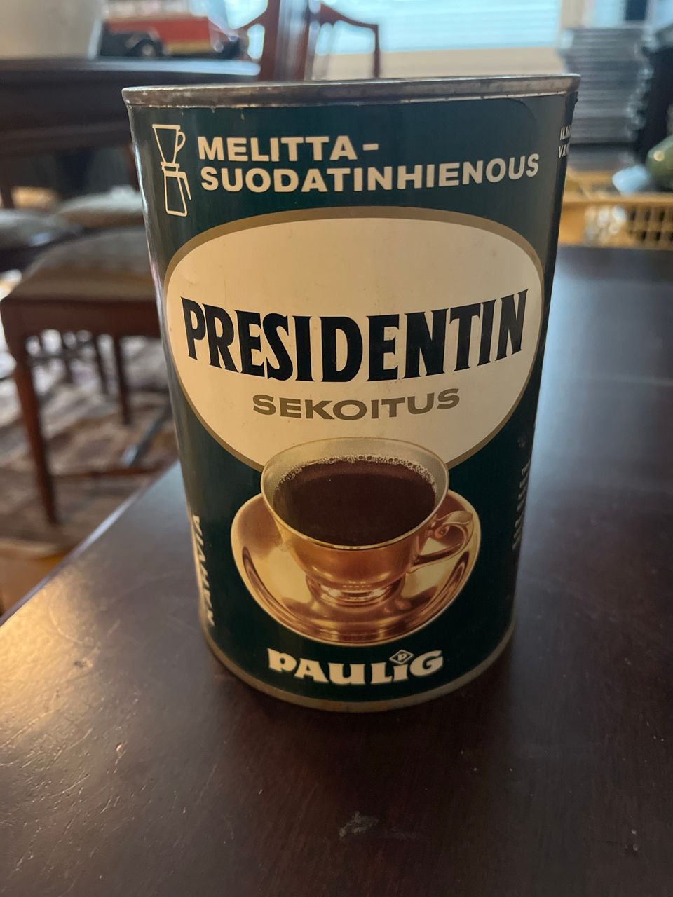 Peltinen presidentti kahvipurkki