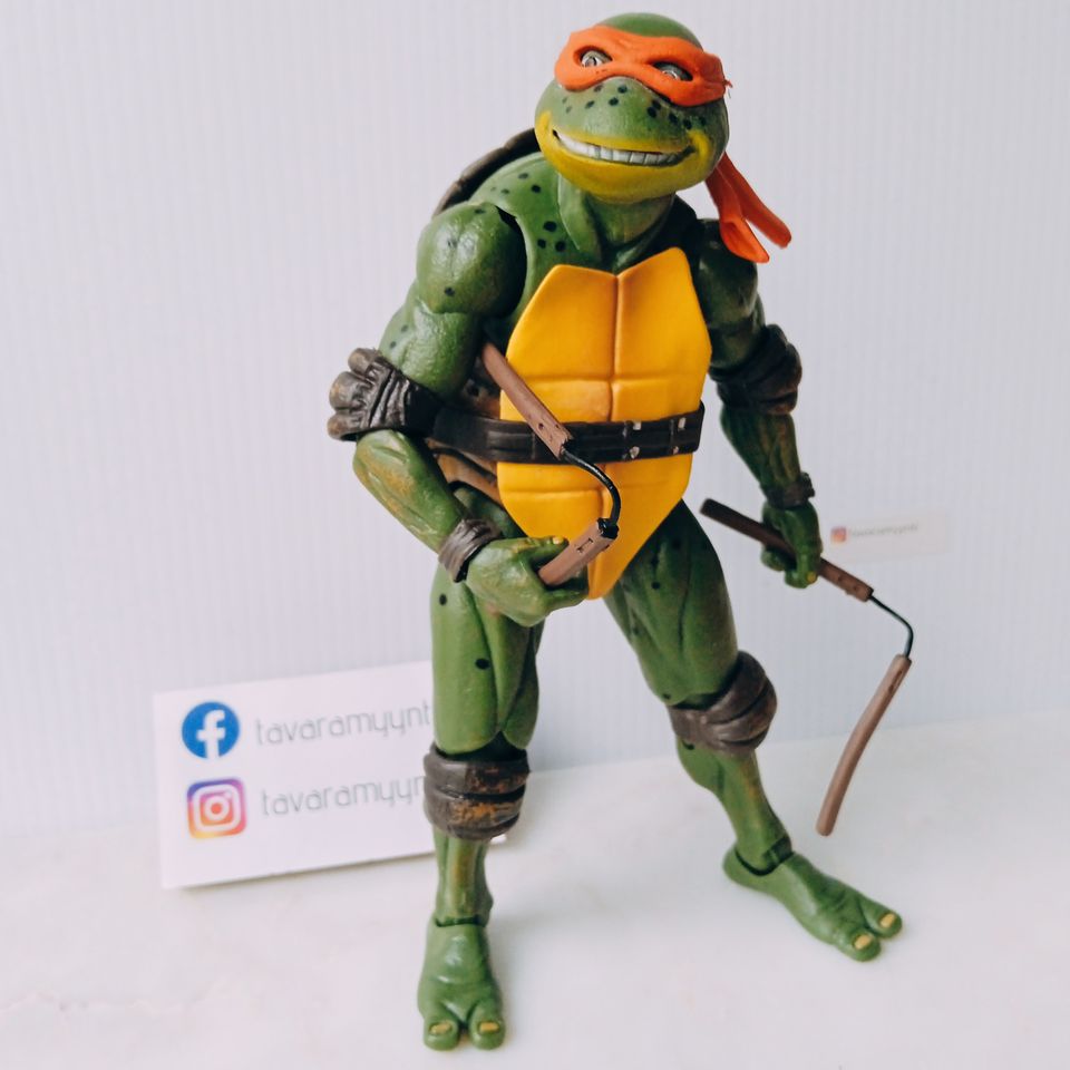 Teenage Mutant Ninja Turtles : MICHELANGELO 15 cm korkea UUSI