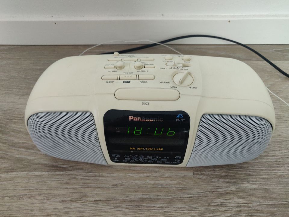 Panasonic RC-X230 Radio kahdella ajastimella