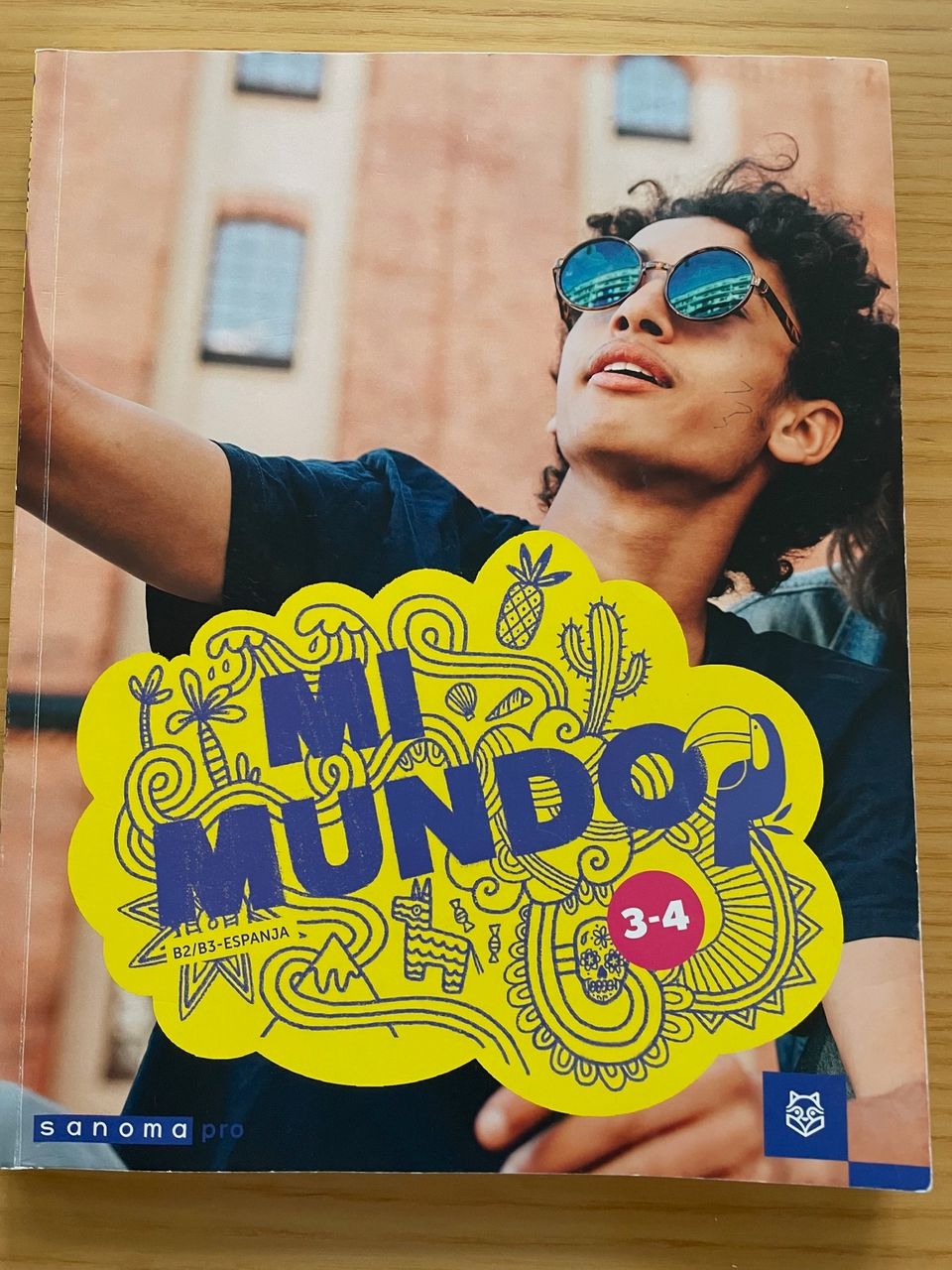 Espanjan oppikirja Mi Mundo 3-4