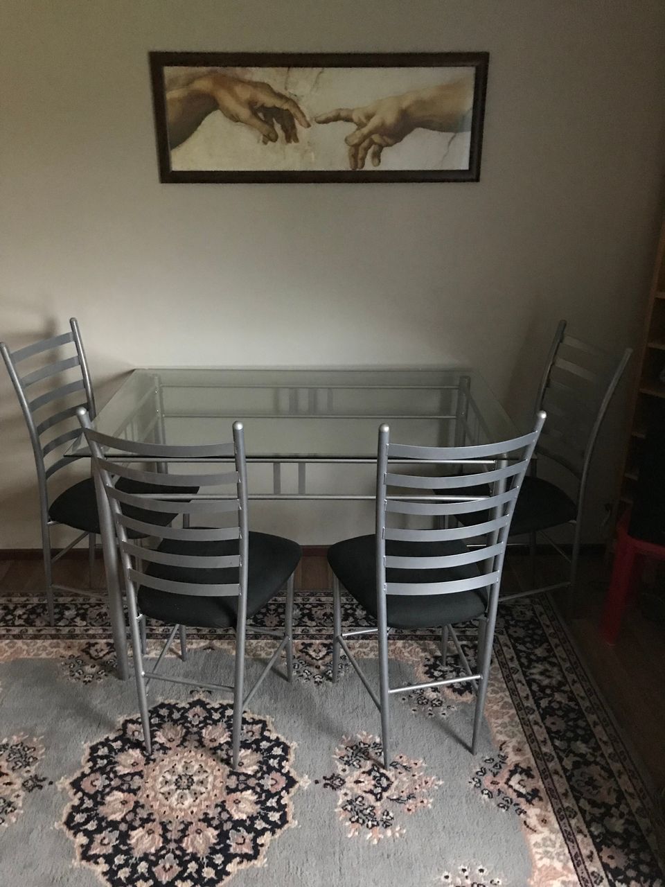 Lasipöytä / 4 tuolia