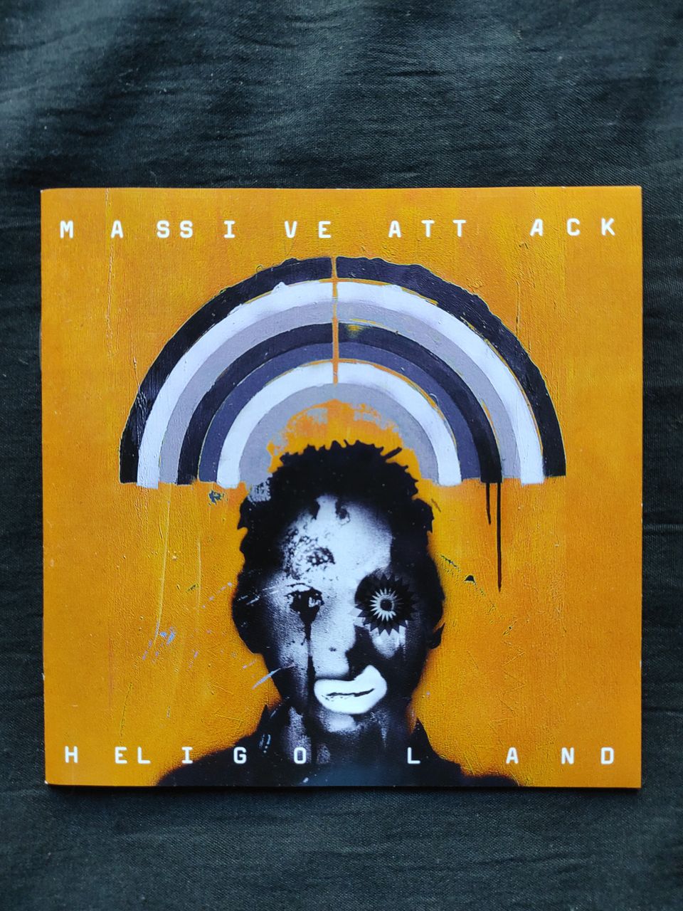 Massive Attack ym CD levyjä