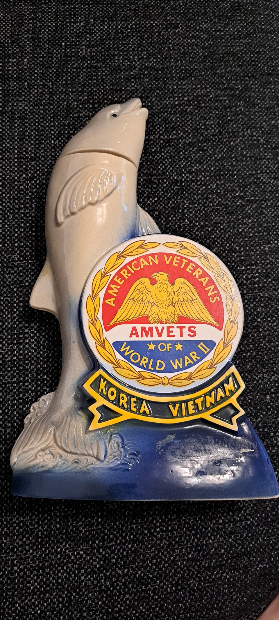 Keraaminen koriste/pullo American veterans