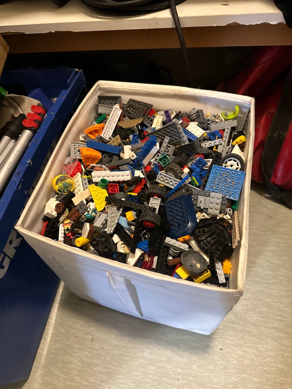 Lego iso laatikko 15 kg