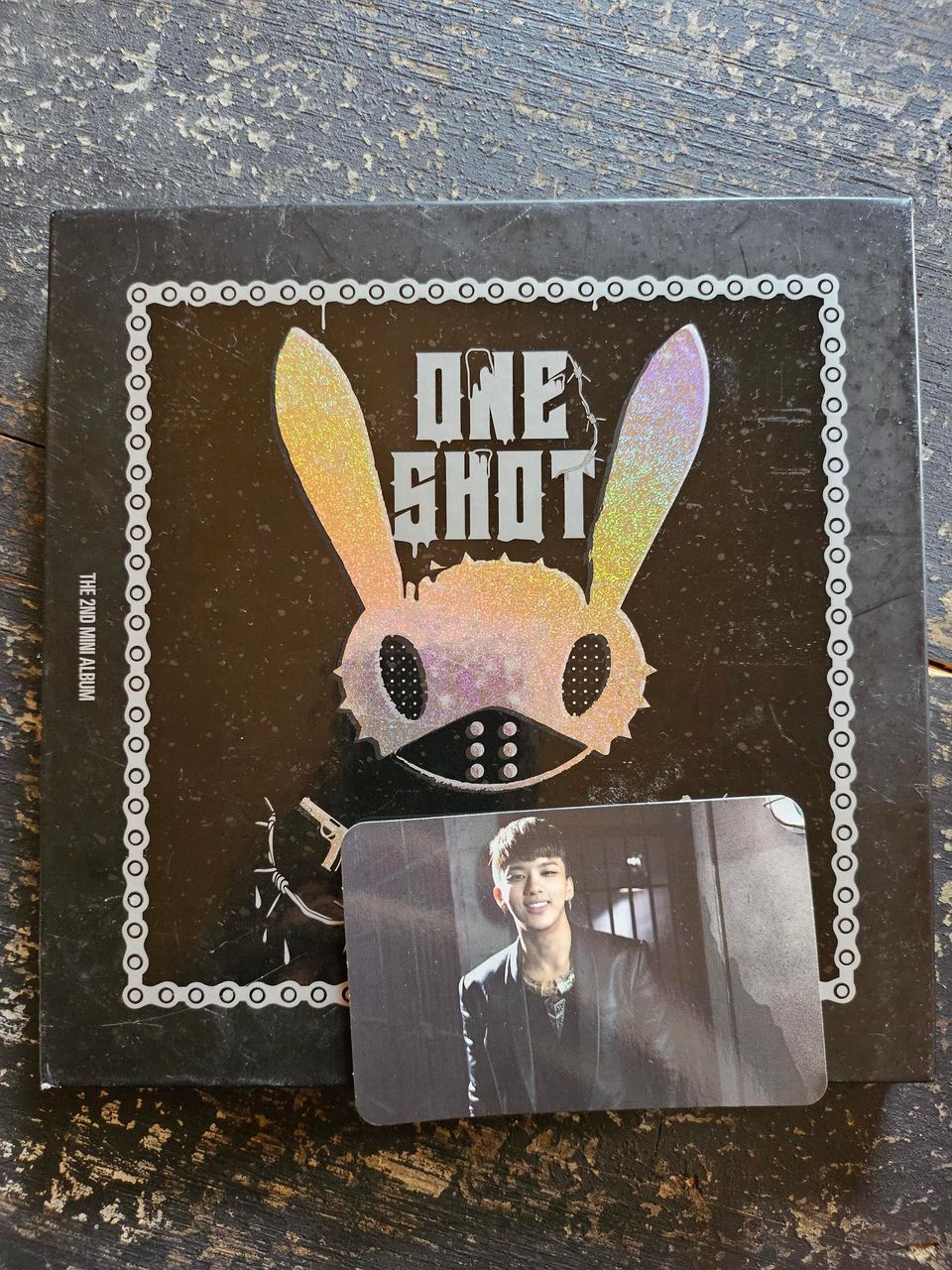 B.A.P One Shot K-pop albumi + kuvakortti
