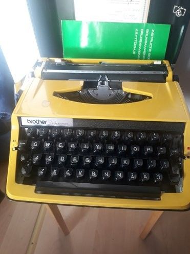 Keltainen Brother - Kirjoituskone
