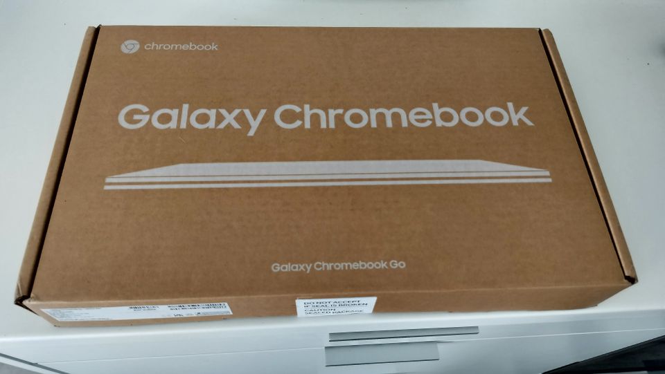 Galaxy Chromebook Go