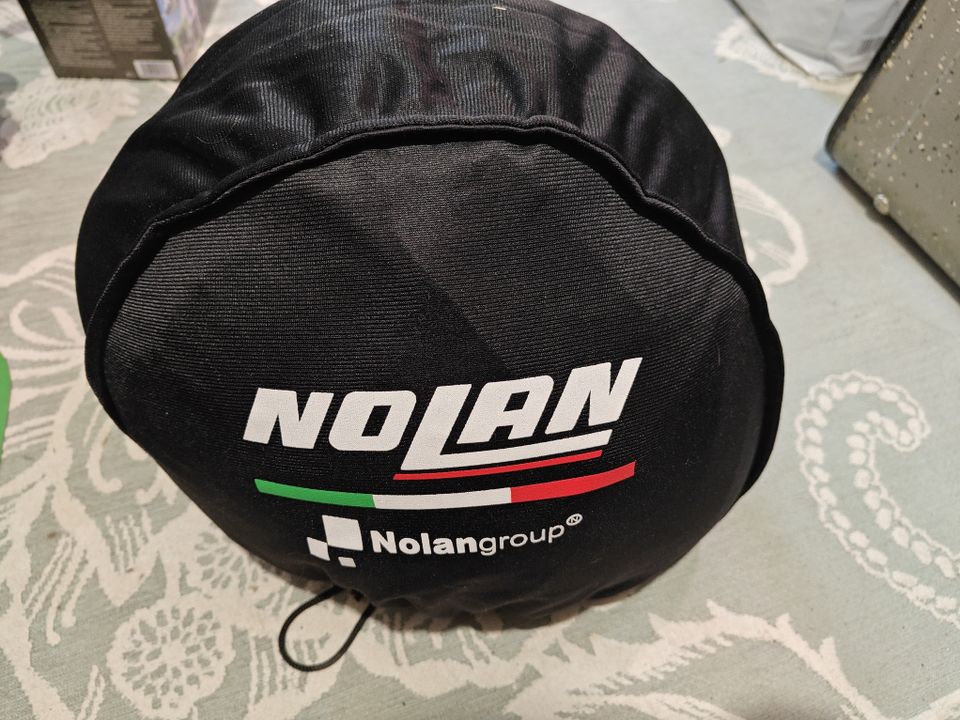 Käytetty Nolan kypärä