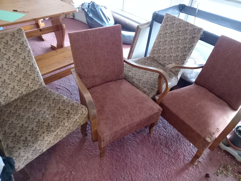 Antiikki tuolit kunnostettavaksi