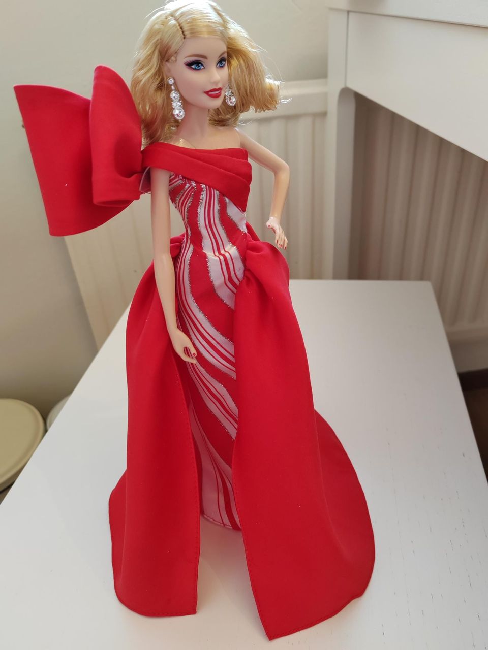 Holiday barbie 2019