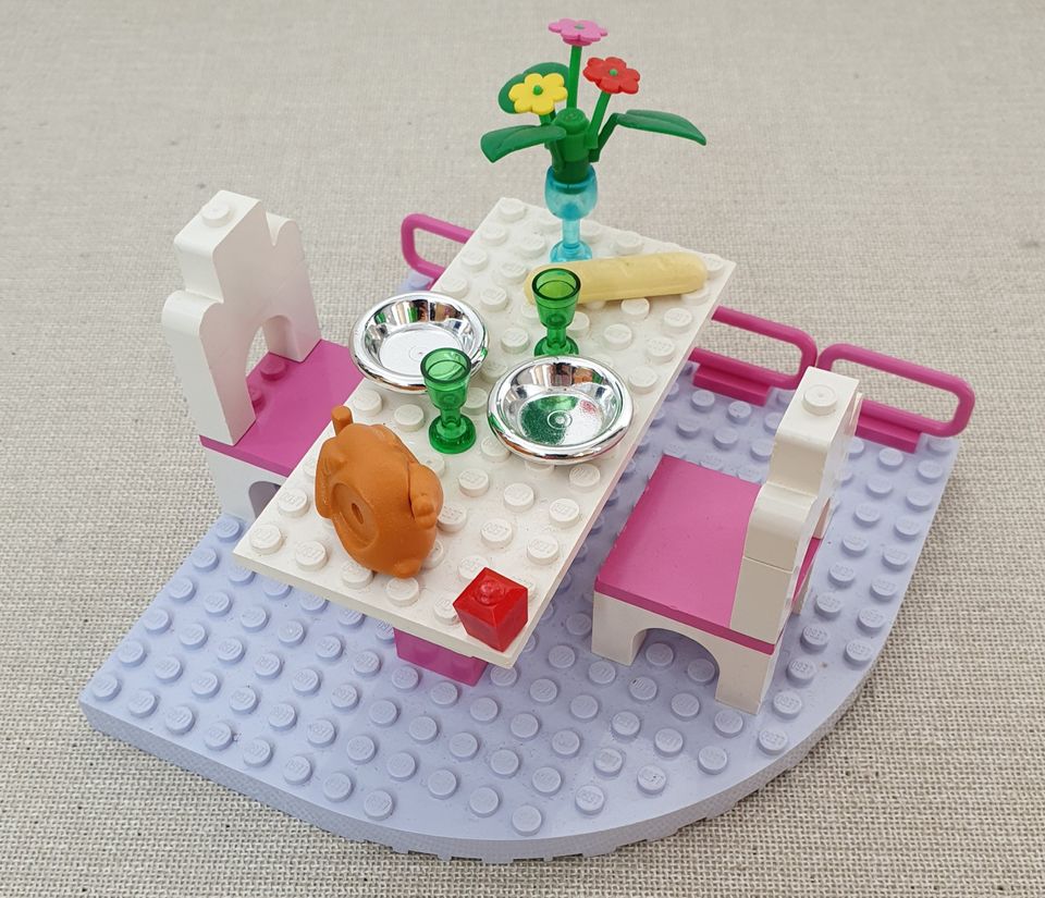 Lego Belville kuninkaallinen ruokapöytä