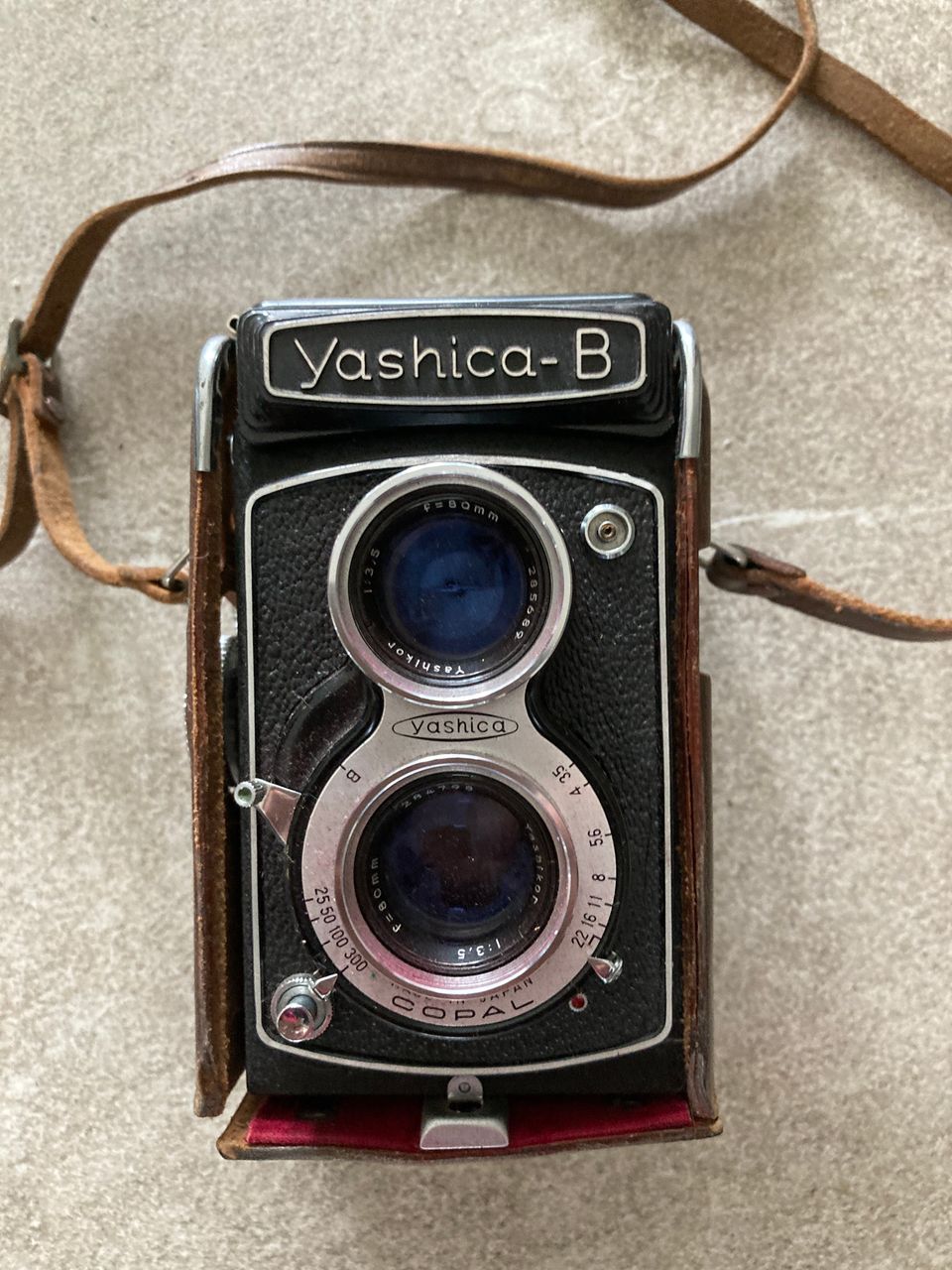 Yashica-B