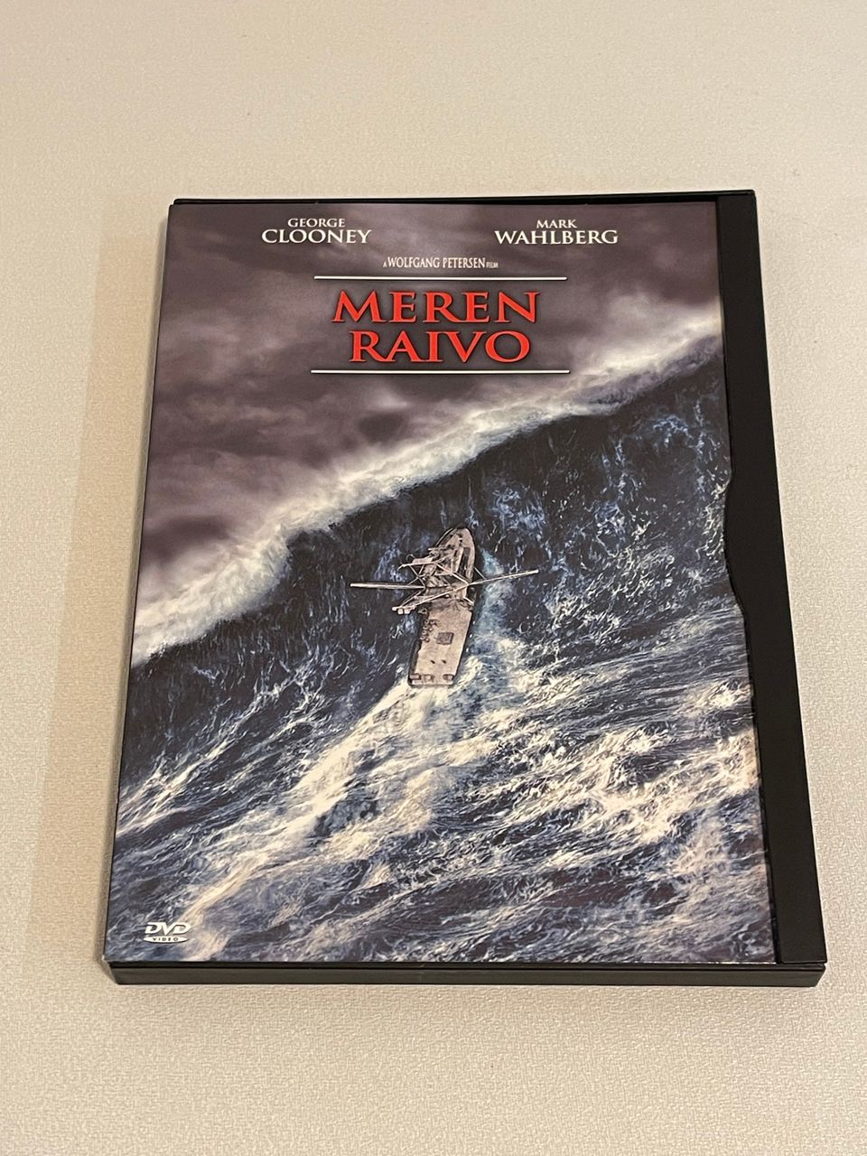 Meren raivo (ensimmäinen suomi-DVD)