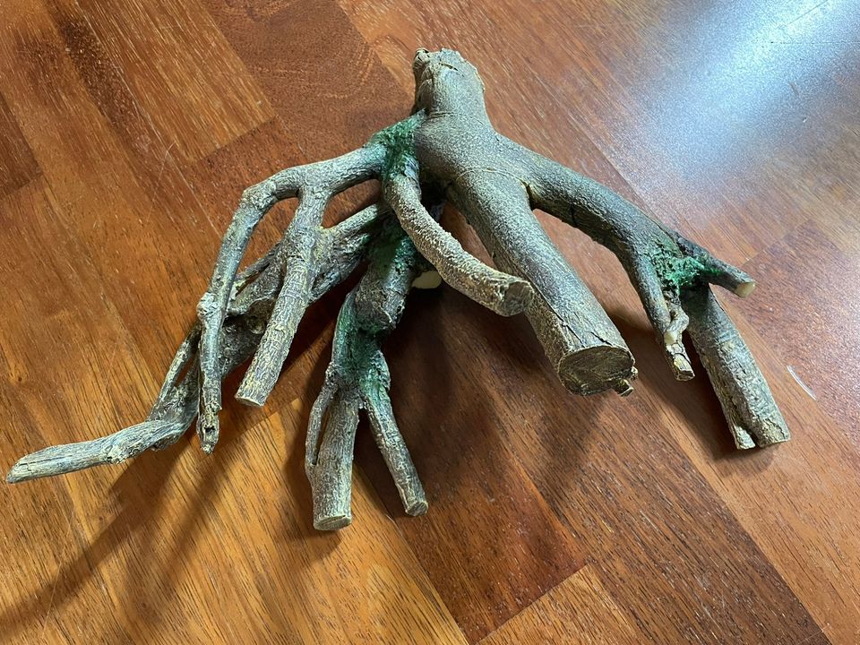 SuperFish Mangrove Root juurakko (vikainen)