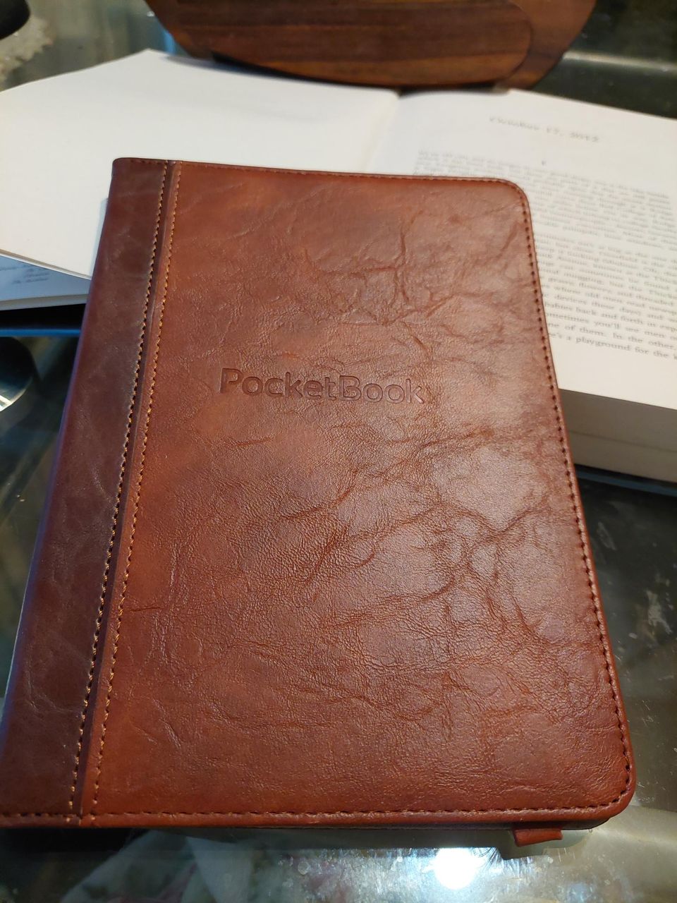 Pocketbook e-kirjanlukijan suojus