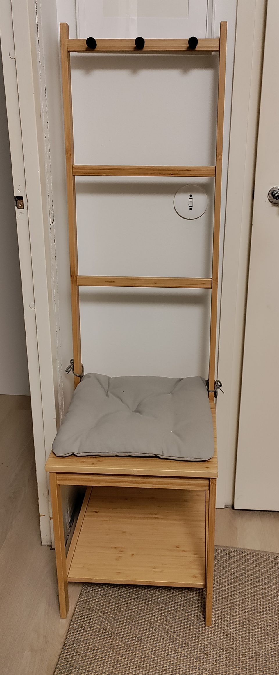 Ikean Rågrund pyyheteline/tuoli