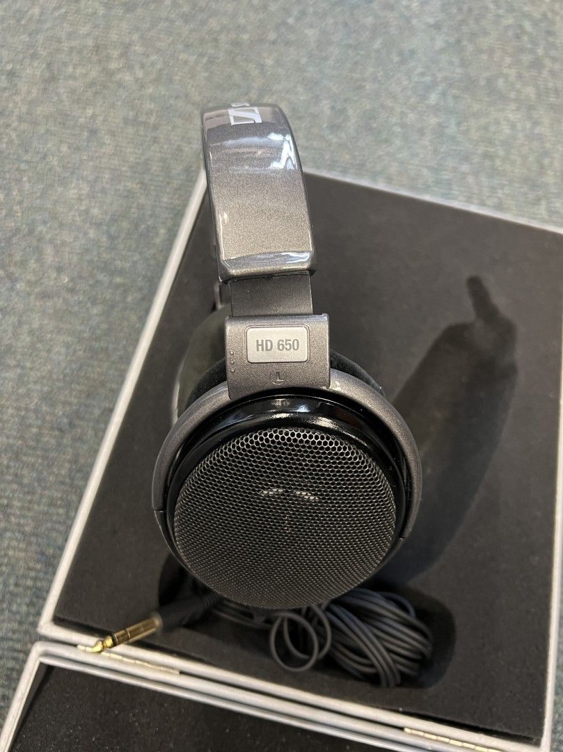 Sennheiser HD650 kuuloke