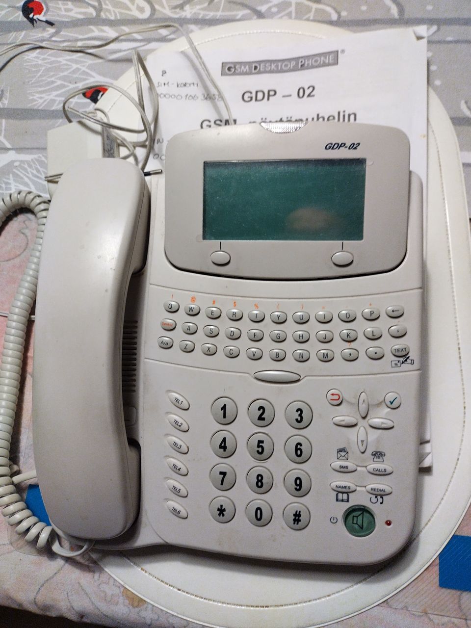 GSM-pöytäpuhelin GDP-02