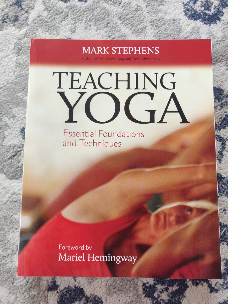 Teaching Yoga/ Mariel Hemingway