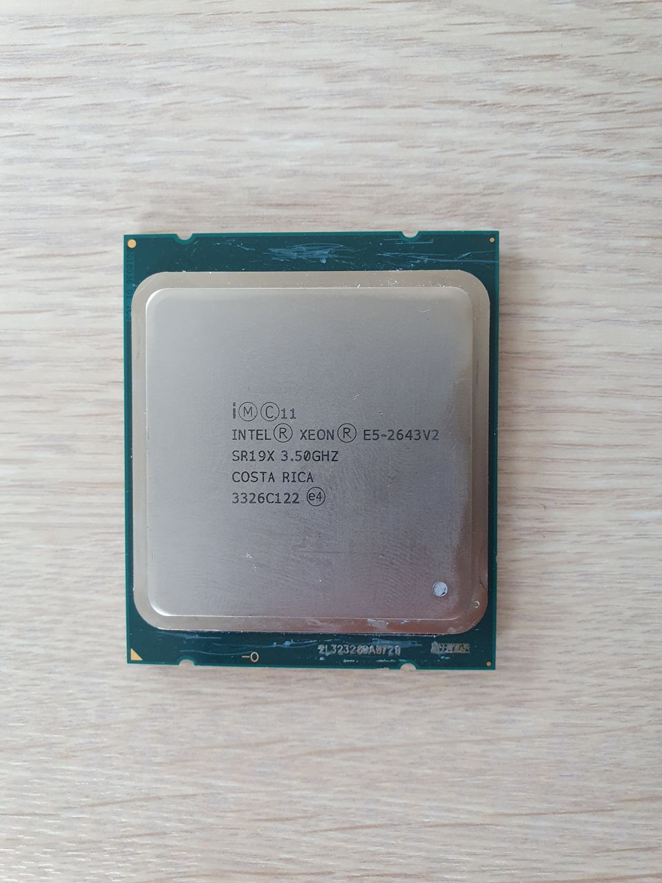 Intel Xeon E5-2643v2