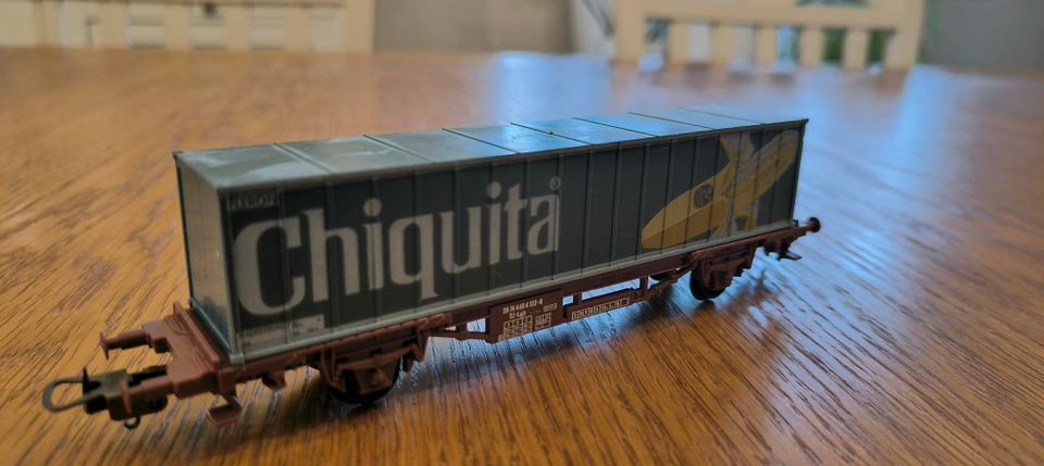 Chiquita kuljetusvaunu H0 rautatiehen