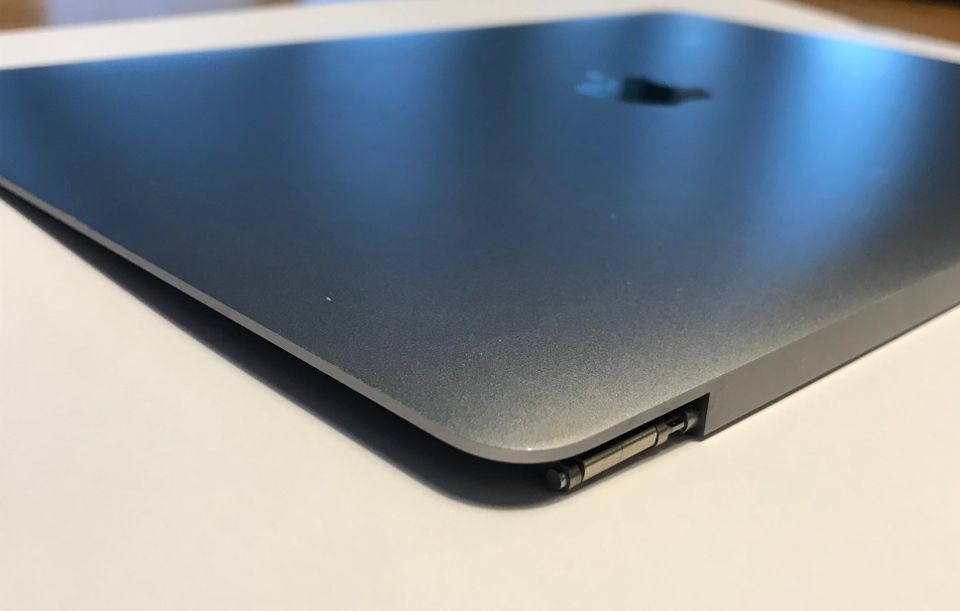 MacBook Pro 13" 2017 A1708 kannettavan vaihtokansi