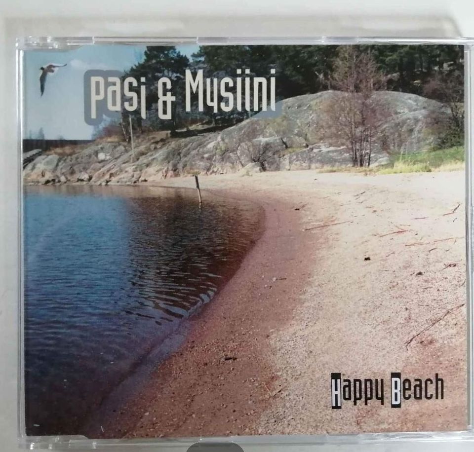 Pasi & Mysiini - Happy Beach