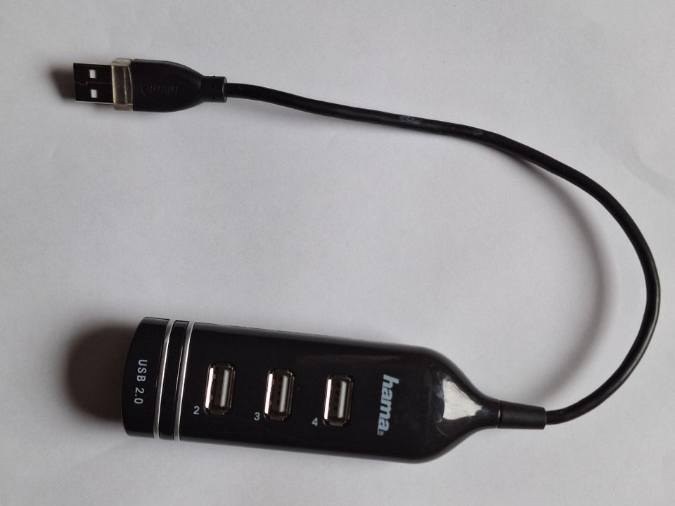 Hama USB 2.0 type A hubi - 4 porttinen
