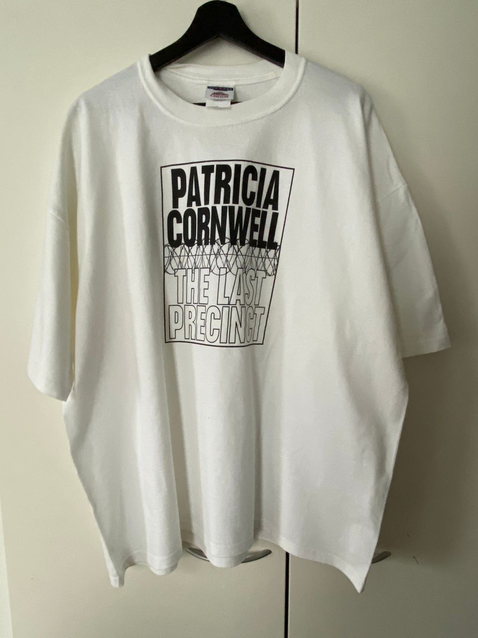 Patricia Cornwell promo T-paita