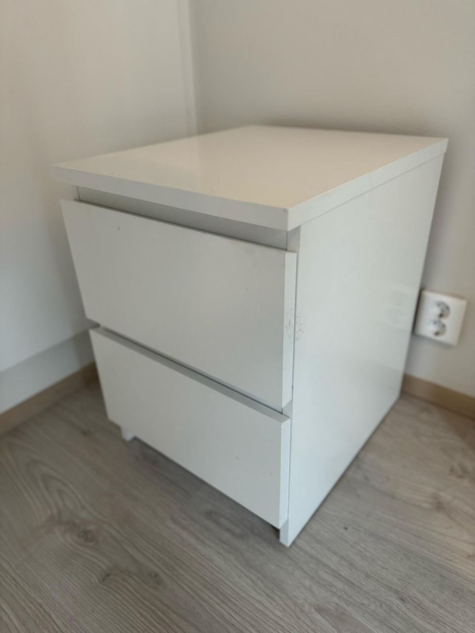 IKEA Malm-lipasto