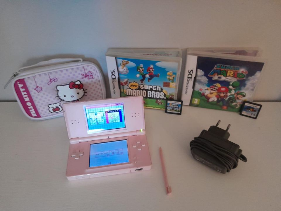 Ds lite + 2 peliä