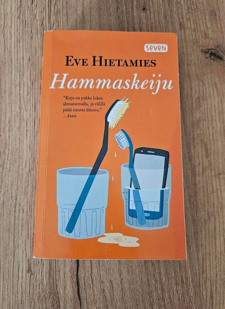 Hammaskeiju Eve Hietamies