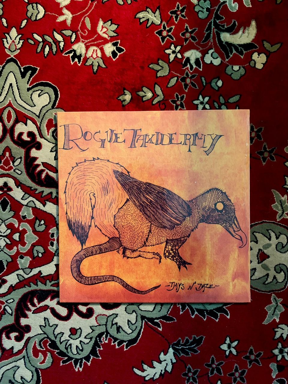 Days n Daze - Rogue Taxidermy vinyyli, muoveissa