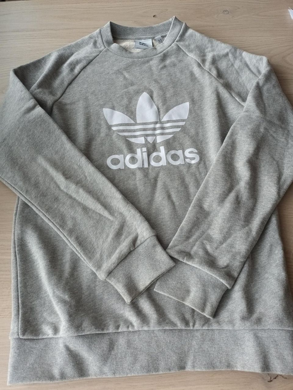 Adidas paita koko xs