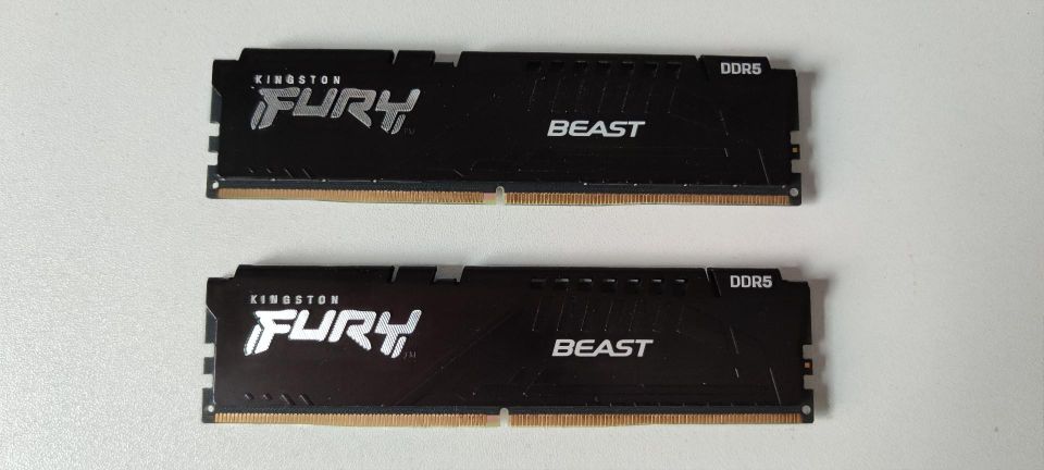 Kingston 64GB (2 x 32GB) FURY Beast, DDR5 5600MHz, CL40, 1.25V, musta